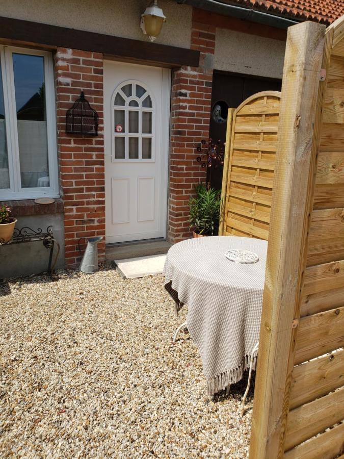 Chez Didier Et Vero Houville-la-Branche Exterior photo